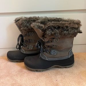 Snow Boots